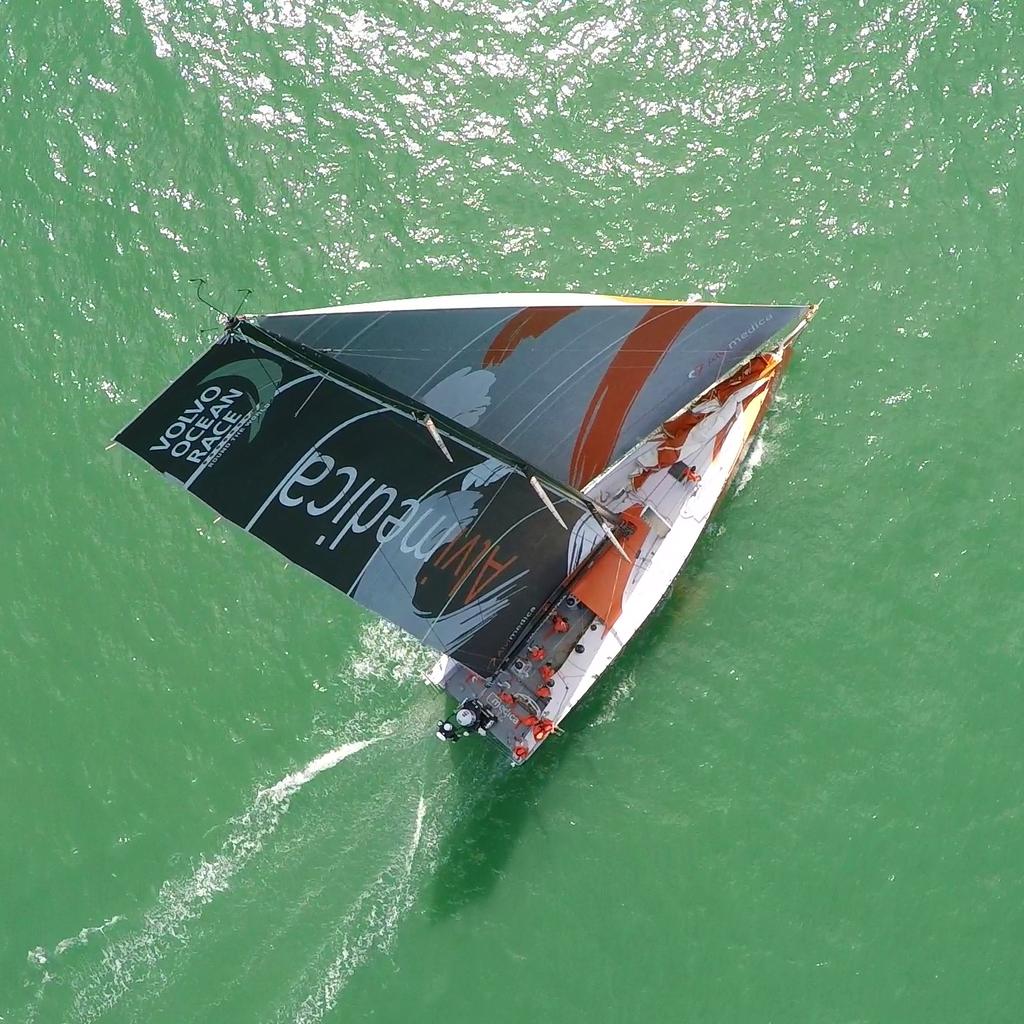 Stoked4Saturday's tweet photo. .@TeamAlvimedica from above during the in port race in Auckland today! #volvooceanrace #eyeonauckland #teamalvimedica http://t.co/Zc6RzFxXKU