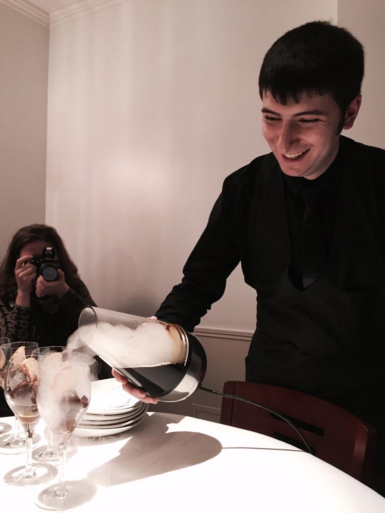 <a href="/ElRacodenCesc/">Racó d'en Cesc</a>! <a href="/ERodriguezTello/">Edgar Rodríguez</a> pours cold B. C. Stout vapor over dessert. Killer. Now the world follows Barcelona!