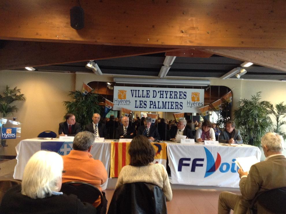 tpmcoych's tweet photo. AG de la Ligue PACA de voile aujourd'hui à l'Espace nautique hyerois en présence de JP Champion, Pdt de la FFvoile http://t.co/FbiCPFwWJ1