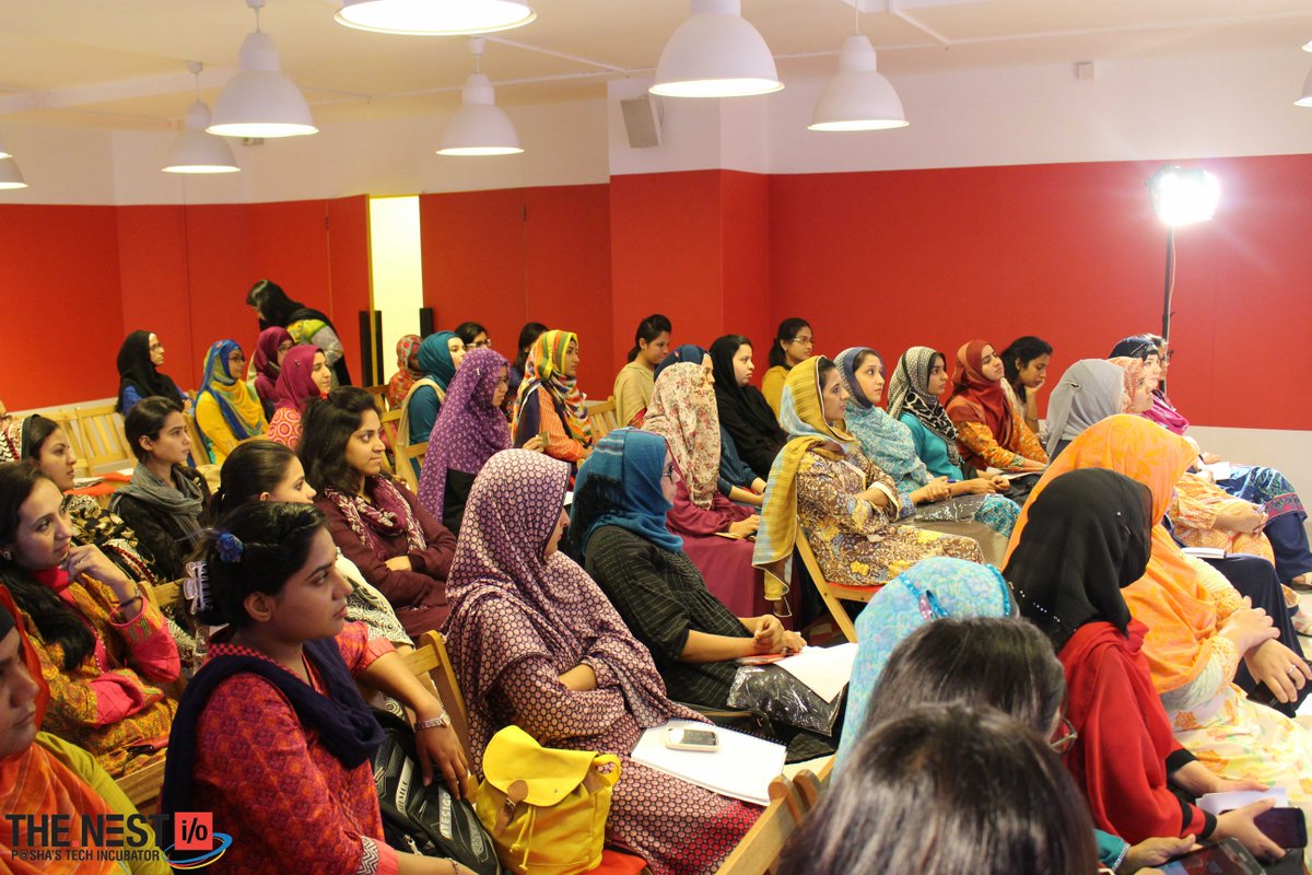 TheNestiO's tweet photo. #HappeningNow A house-full here at @TheNestiO for the #GDGWomenTechmakers Event! http://t.co/QMQ8pjnDP3