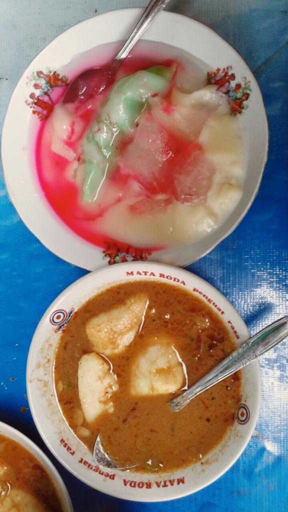 Coto makassar &amp; es pisang ijo (setelah sekian lama) hahaha
