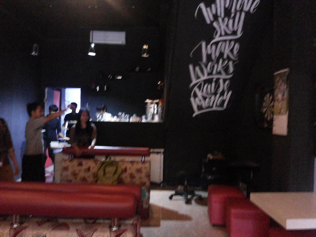 artworkafe tweet picture