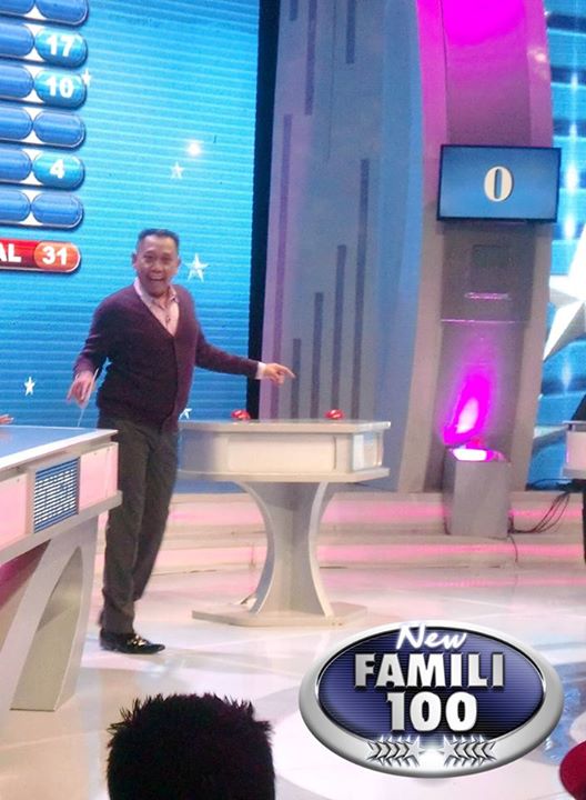 Indosiar's tweet photo. Saatnya Tukul Arwana main bareng anak-anak pinter! Nonton #Famili100 pkl 17.00 WIB http://t.co/QjFbAZdaUx