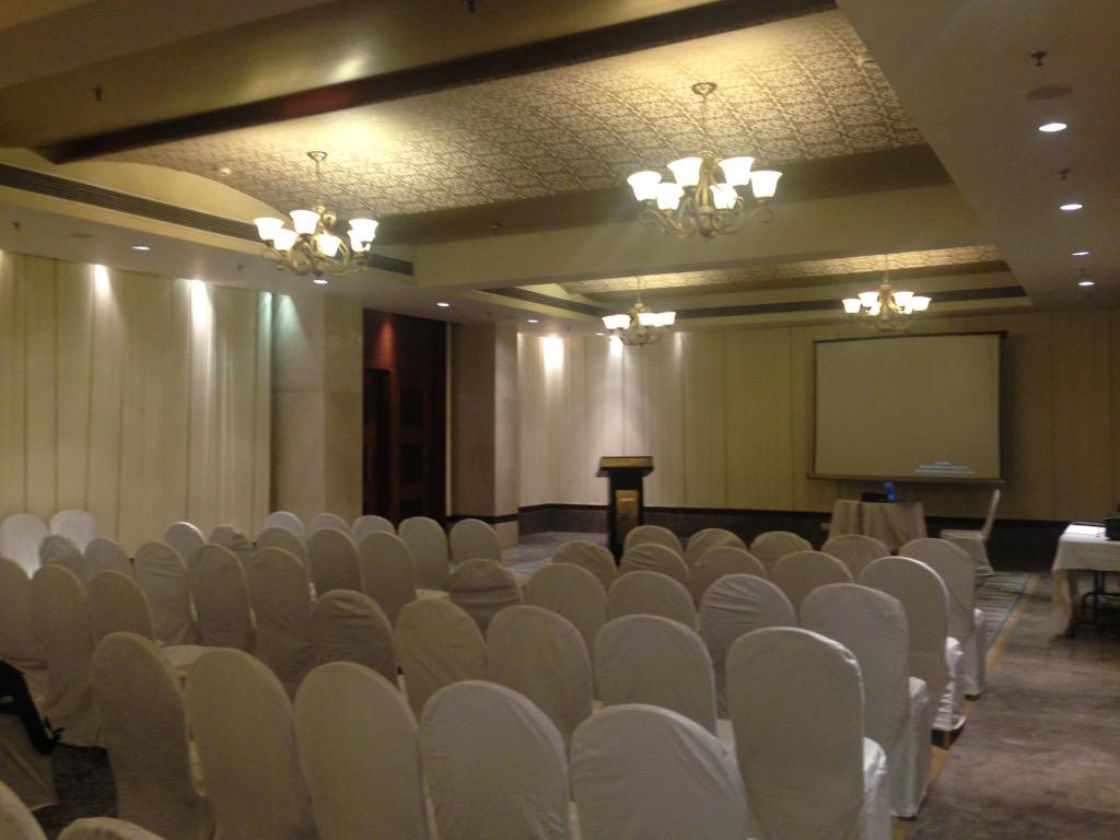gauravkheterpal's tweet image. Calm before the storm #LightingDevWeek #goLightningFast #JaipurDUG