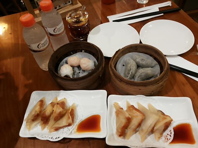 Ngemil duluuuuuu... <a href="/ImperialKitche/">Imperial Kitchen ID</a>