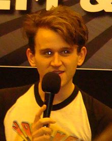 Happy 26th birthday, Harry Melling! 