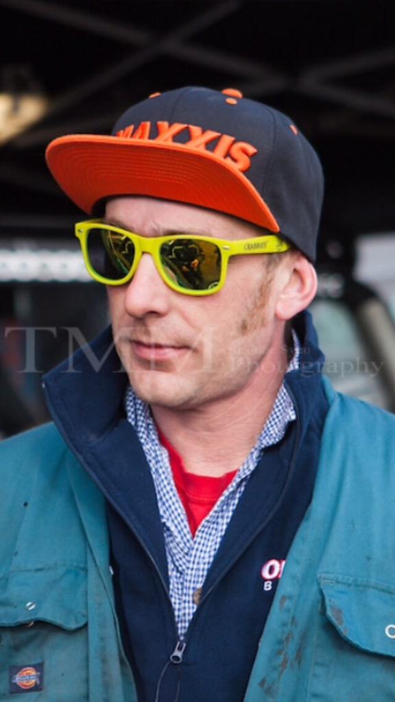 TeamGigglepin's tweet photo. Gigglepin driver looking cool.... Well we think that's what he is doing? @Maxxis_Tyres @teamsharp33 @ODYSSEY_Battery http://t.co/cKrz6Z6sek