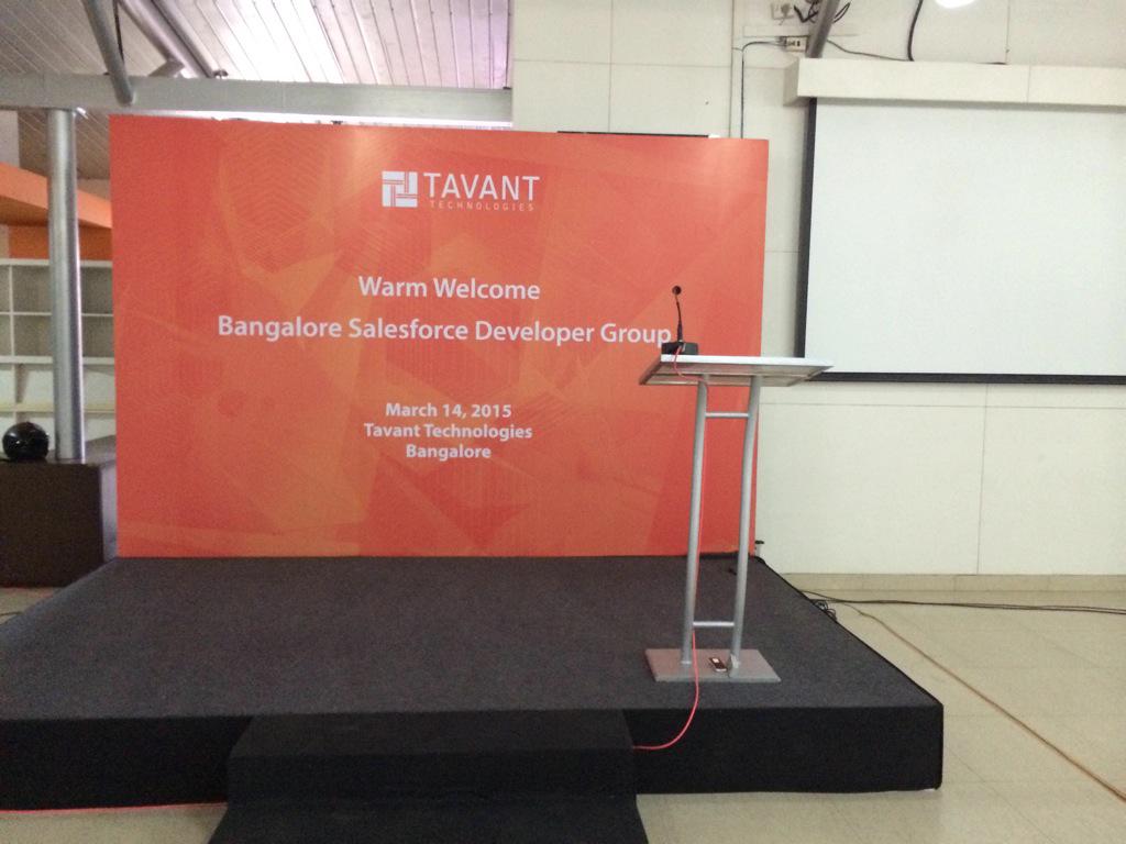 Pratik_Munot's tweet image. Stage set for #LightingDevWeek in Bangalore @adamse @kavindrapatel @TheChrisDuarte @goabhigo @cloudy_abhi