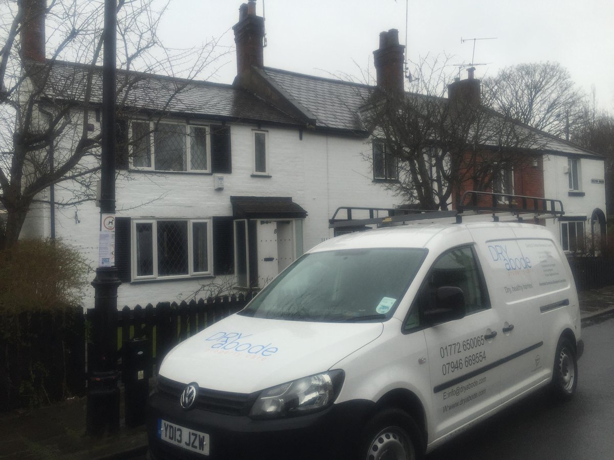 Dryabode's tweet image. #dampsurveys #Dampproofingpreston Damp survey on a 200 year old house yesterday. Our clients interests placed first.