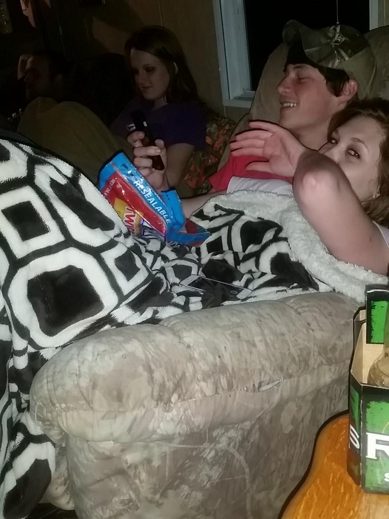 blaneword's tweet photo. @kelsiroe done fucked up a whole bag of off brand fruit loops #thisbitchhawngry http://t.co/VvQdNhOJdG