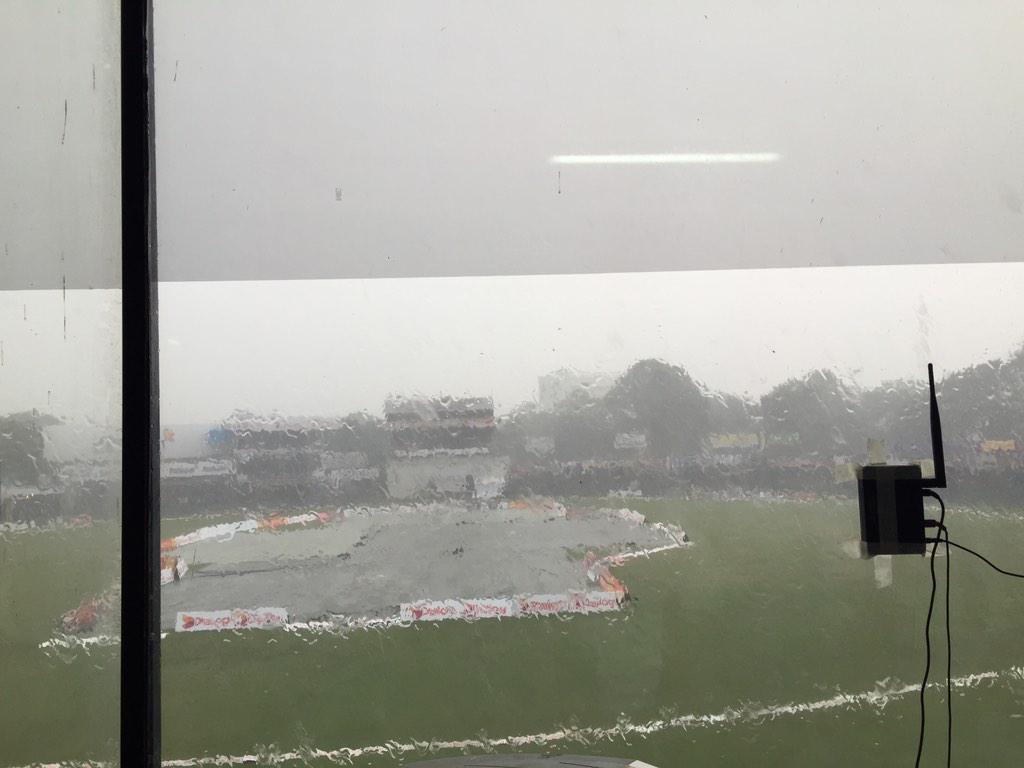 asithde's tweet image. 136th battle of the blues getting washed off