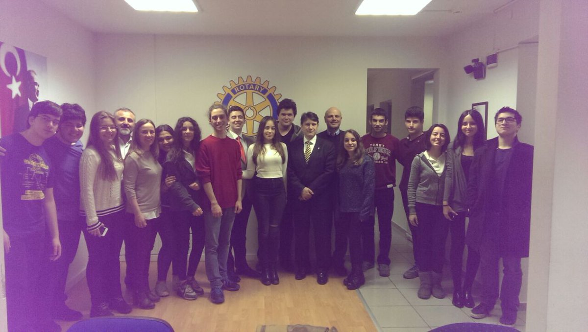 13 Mart'ta Bölge Interact Komitemiz Beşiktaş Interact Kulübünü ziyaret etmiştir! :) <a href="/BJKInteractClub/">Besiktas Interact</a>