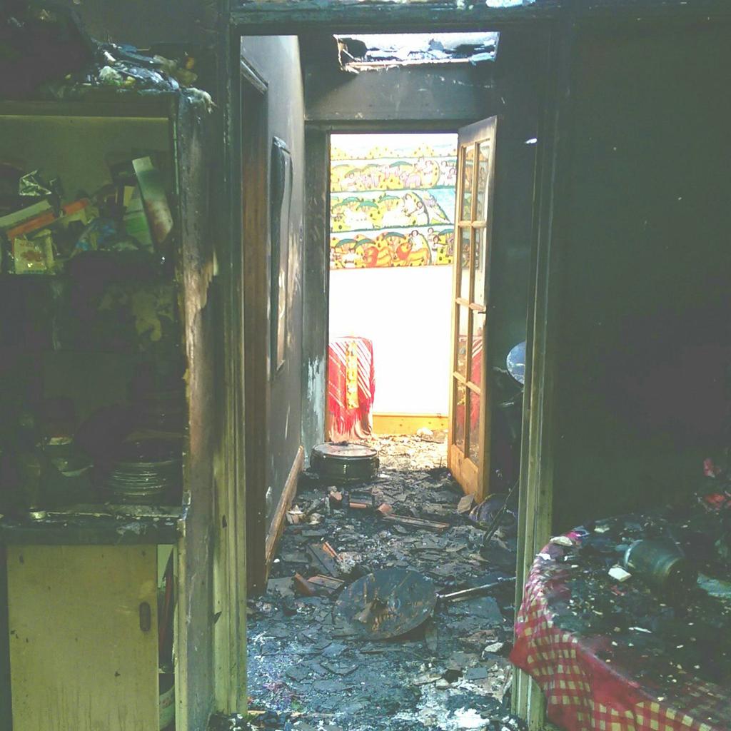 FalmouthCFRS's tweet photo. Devastating House Fire - closing an internal door at night could make all the difference! http://t.co/Wmq4eiH3O8 http://t.co/hztriO0zi6