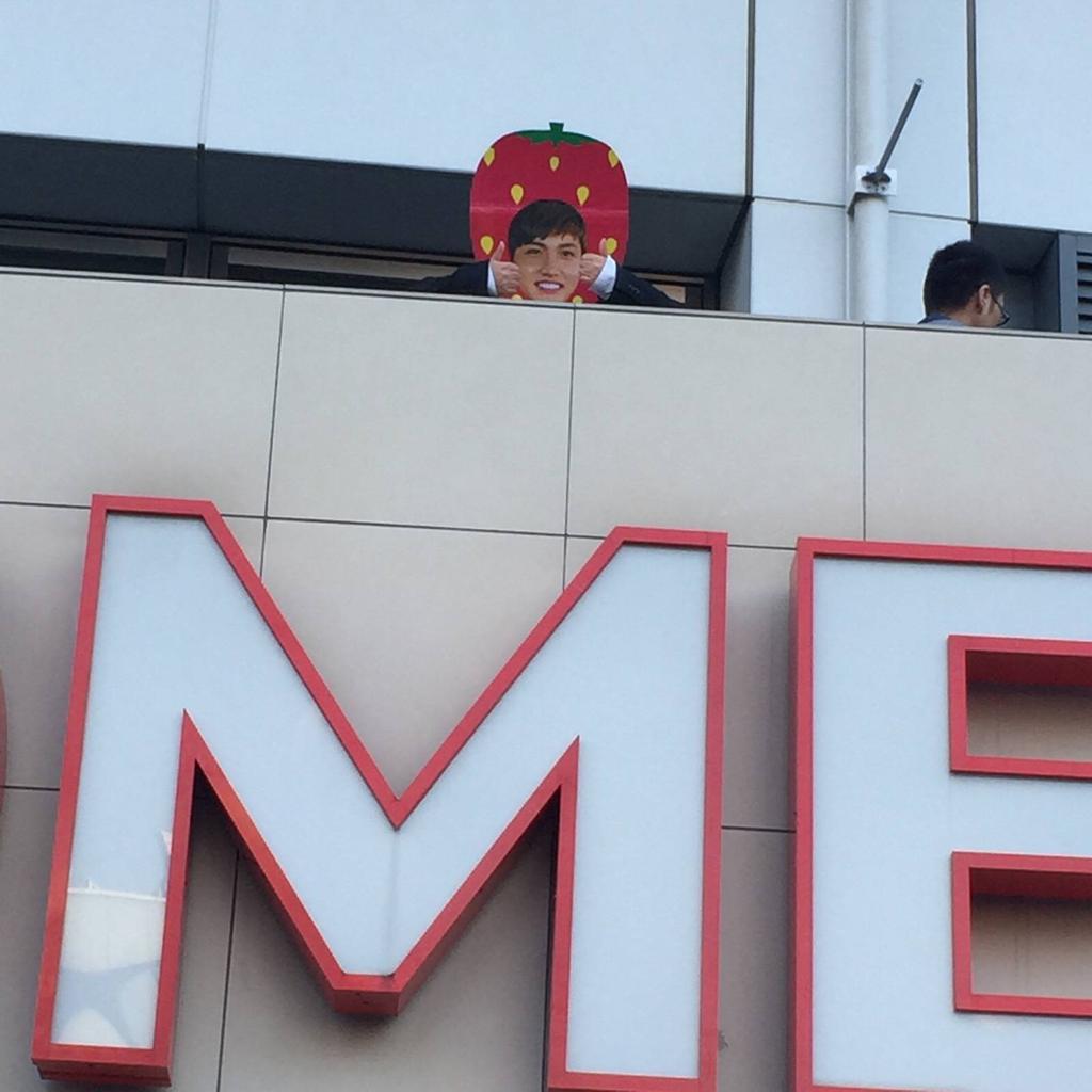 Embedded image permalink