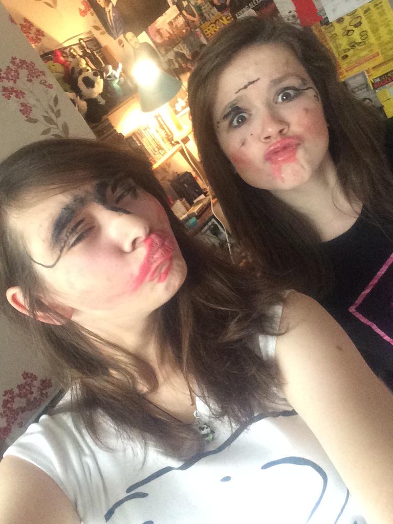 embly99's tweet photo. Just filming a crazily talented video with @ryanrossthisis #RNDFace http://t.co/amocJjXJcf