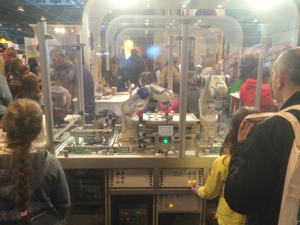 Andrew MacPherson tweet media