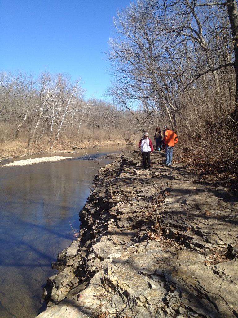 SwitchonClub's tweet photo. Hiking 6 miles with 9 friends this morning! Walk by inspiration not fear. http://t.co/DFXjANC22Y