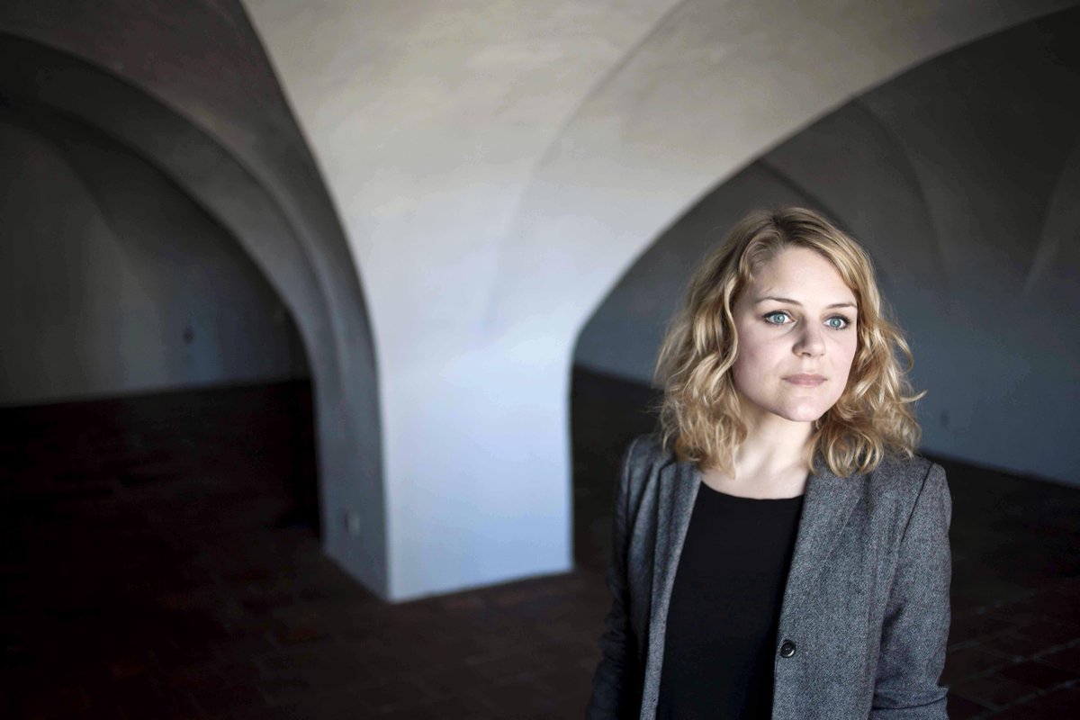 Enhedslisten's tweet photo. Minimumsnormeringer, ret til nedsat tid og fædreorlov. Her er vores familieudspil #dkopl http://t.co/XdNTdiniGZ http://t.co/46ClnzuD1N