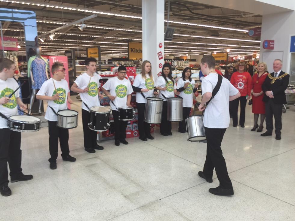 ArtsEssa's tweet photo. Congratulations to our 'Ruido Grande' Samba Band   Comic Relief fundraiser with
the Mayor of Bolton! http://t.co/lu8jE4wljN