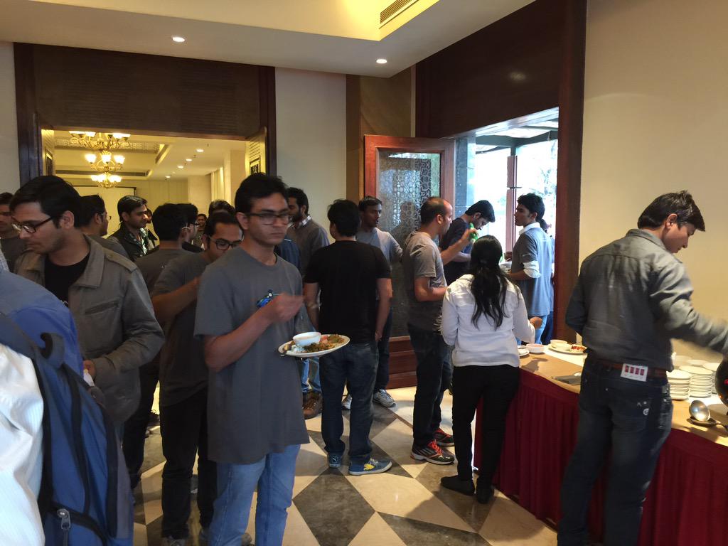 forceguru's tweet image. Wrapping up awesome Meetup... Will see you guys soon #GoLightingFast #JaipurDUG #lightningdevweek
