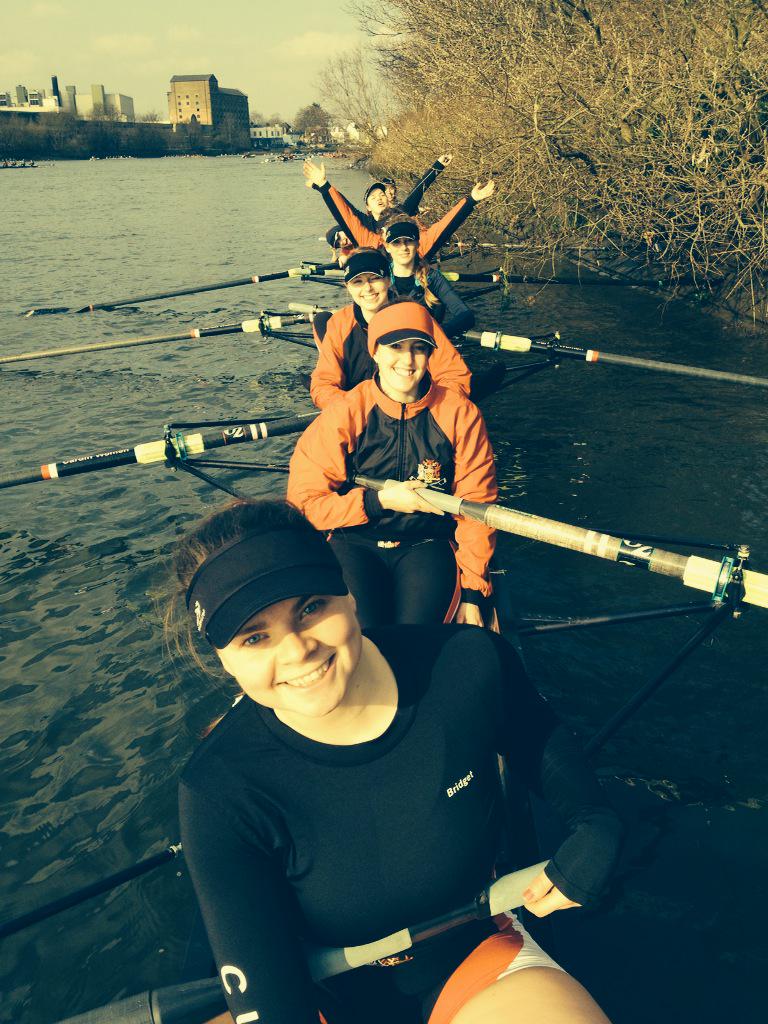 <a href="/WEHORR/">Women's Eights Head</a> excited to get racing! #startlinepics #readytogoracing <a href="/cardiffwomen/">Cardiff Central Labour Woman's Forum</a>