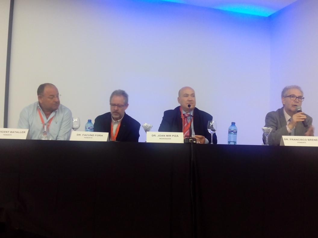 JuradoAnaRosa's tweet photo. Debate sobre disfunción eréctil en el Foro de Salud Sexual de Gandía http://t.co/ObeYDkDltb