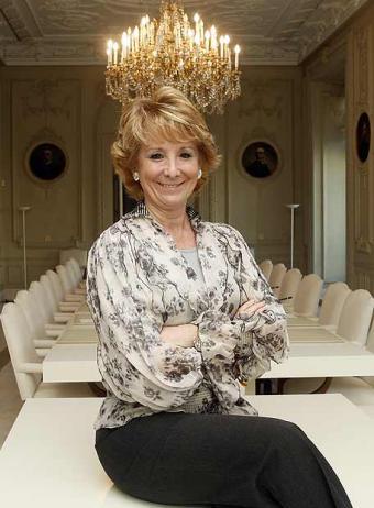 UnMatiz's tweet photo. Siguiendo la estela de @abc_es . Como vive el populismo en Madrid. http://t.co/hF8hUXmhCe http://t.co/lfg3z5MYd4