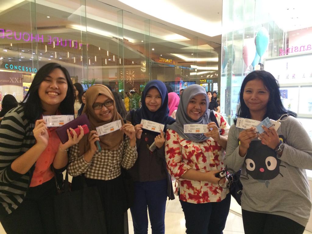 PopCallTsel's tweet photo. Ini nih pemenang kuis #PopCall #KimWooBin. selamat menonton yaa @ChoiDevina @qorifarah @key01_al @2MinYeay_ @mutiash http://t.co/Ms2C6pLHaY