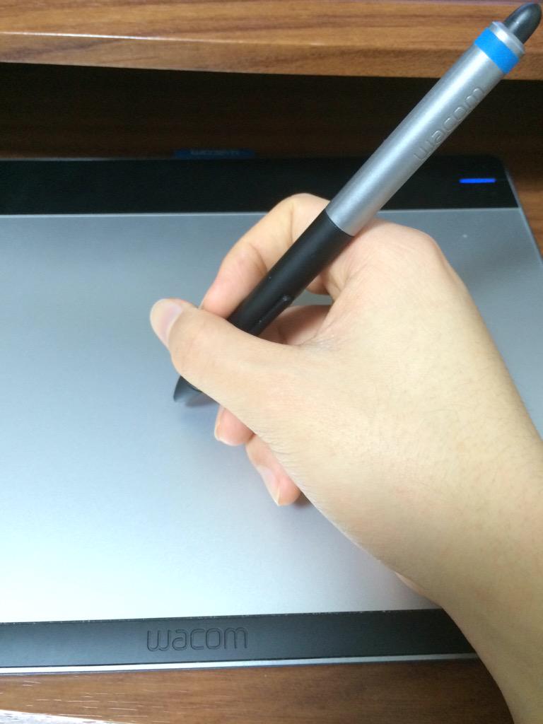 色々な絵描きさんのペンの握り方が見たい 色々な絵描きさんのペンの握り方が見たい