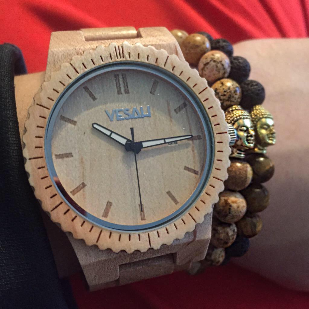 yesahco's tweet image. 💥SALE💥Preorder at Yesah.com &amp;amp; get $10 off reg price! $10 donated to children's hunger for every ⌚️ sold.