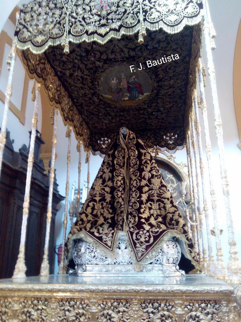 En la mayoría de los Templos ya se ven estampas como ésta. #asísevivelacuaresma