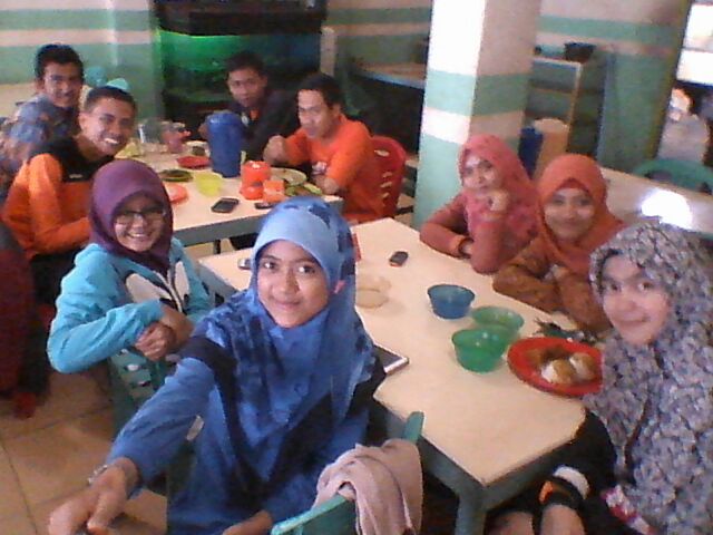 RelawanRZ_PKU's tweet photo. Kami selalu bersama mengukir asa. Krn brsama, ga mesti sama. #MaretGreget #SosMap #DikSar2 | @rumahzakat @Relawan_RZ http://t.co/Veyj3M1LYm
