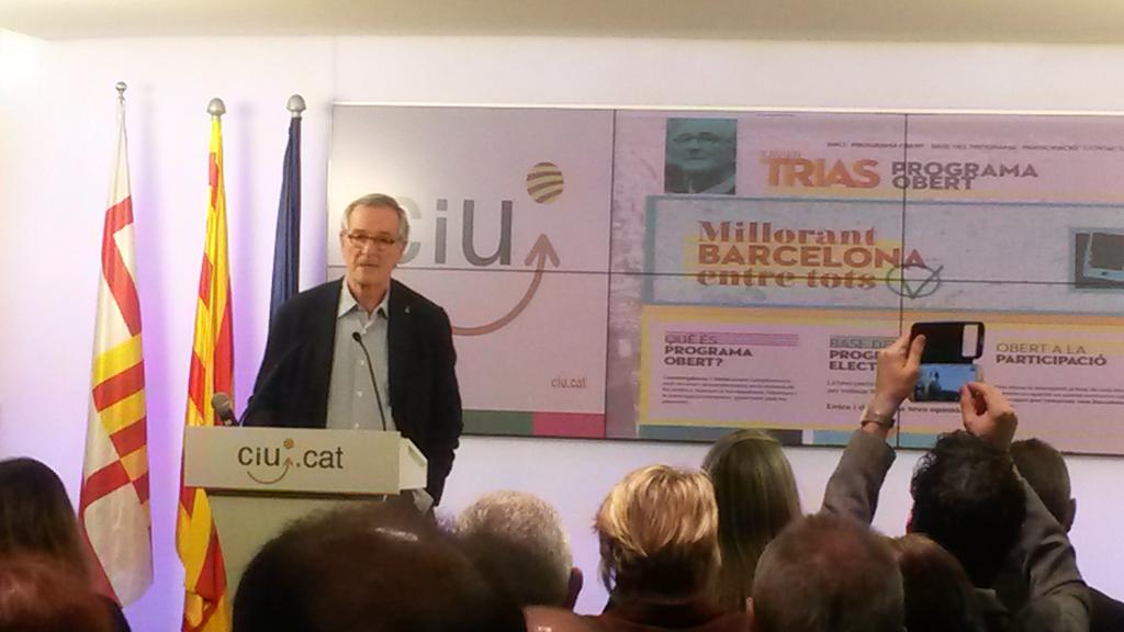 MireiadelPozo's tweet photo. @xaviertrias polític de diàleg, consens i acords. Revolució del sentit comú deixant de cantó la demagògia #impulsemb http://t.co/4JcMEKrSdE