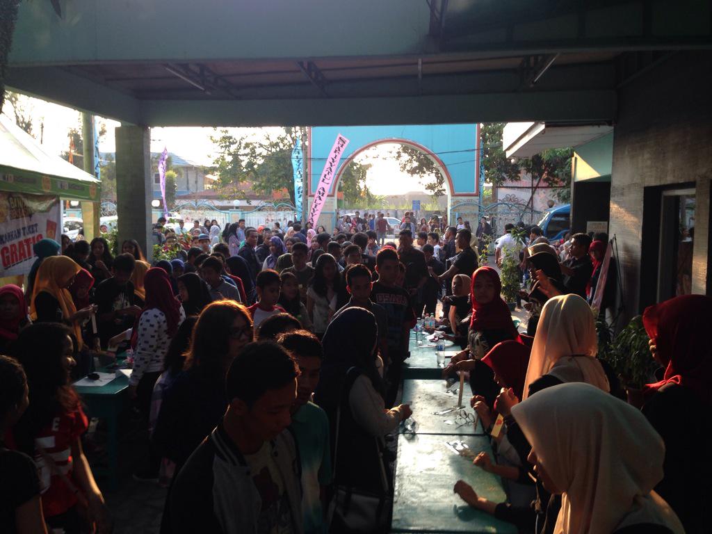soundonstage_3's tweet photo. AYOOOO serbu shafiyyatul amaliyyah sebelum kalian kehabisan tikeeet😋 http://t.co/g7FLwn9Hwr
