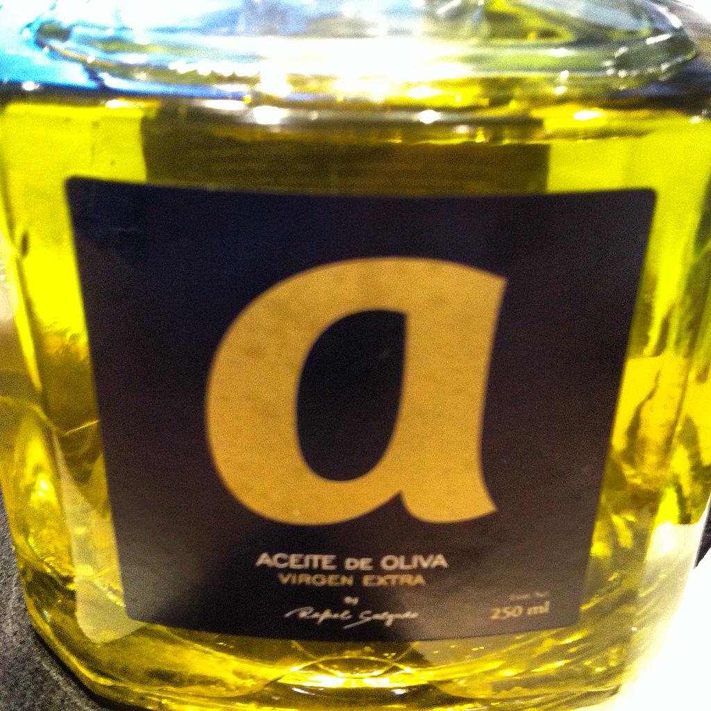 toninote's tweet photo. Desayunando en un hotelazo, con aceite virgen extra  @AceitesdeJaen @blogaceiteoliva @aceitedesegura http://t.co/qtRkEfXDky