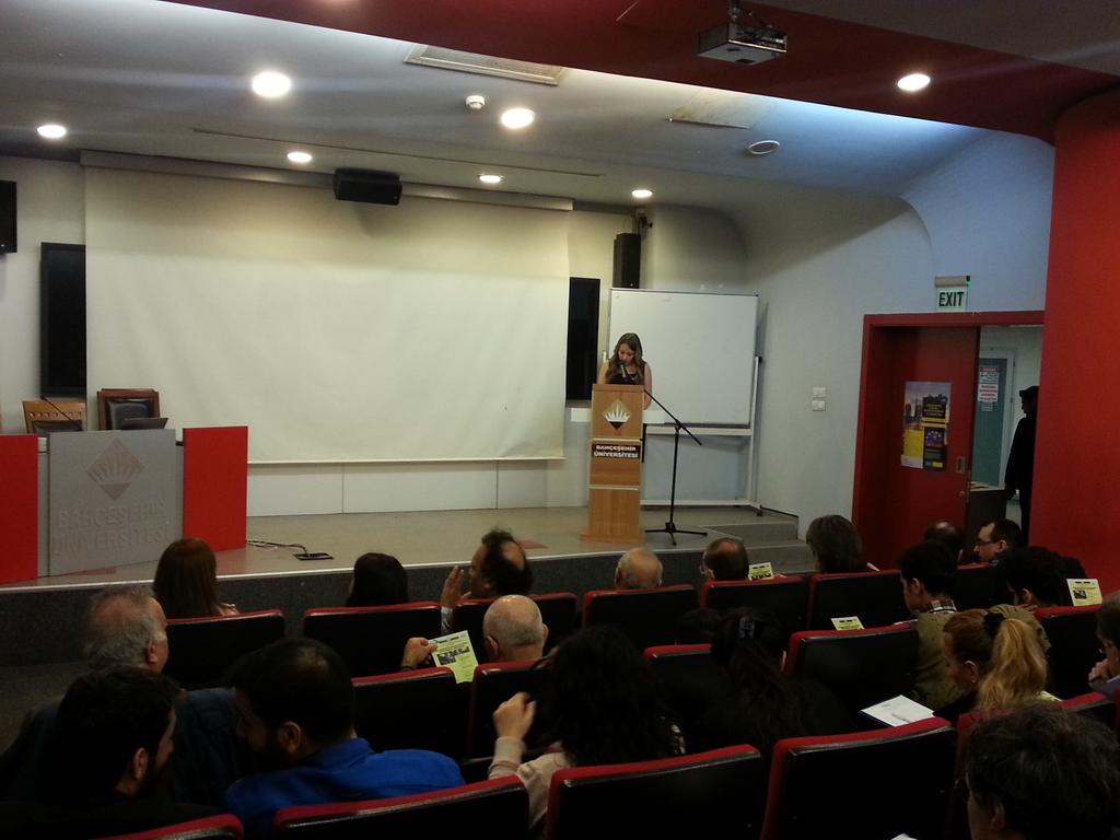 BAU Mezunlar Derneği ve Istanbul Barosu işbirliği, BAU Mezunlar Merkezi desteğiyle gerçekleştirilen panele ilgi yoğun