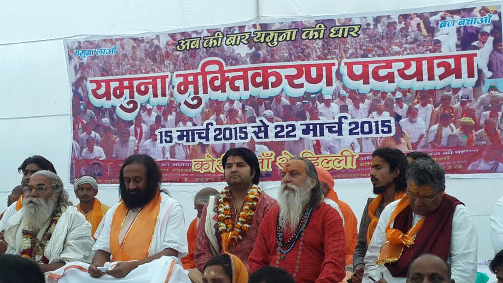 SaveYamunaRiver's tweet photo. Yatra reaches at Kosi Assembly area in Kosi Kalan http://t.co/E8VYCn4sxm
