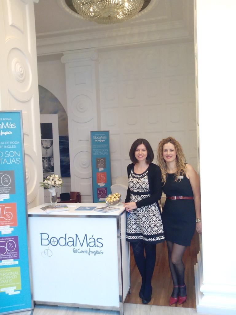 TaniaVidalG's tweet photo. Estamos de feria de bodas en El Hotel Mencey @BodaMas_Novios  #tenerife http://t.co/F9SjYVgCry