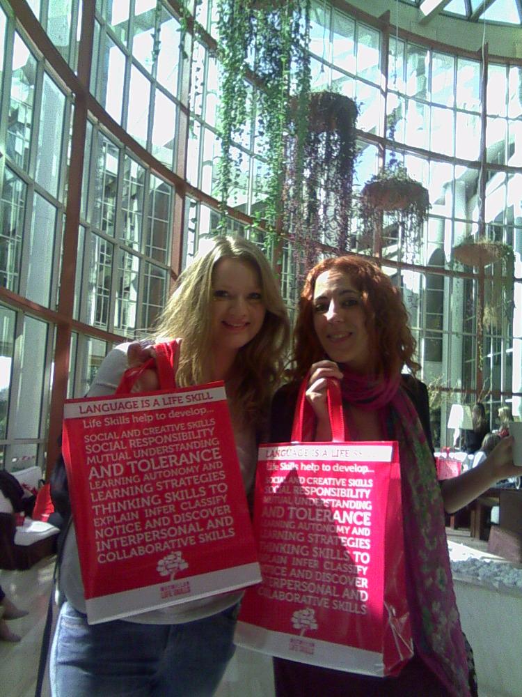 miss_moral's tweet photo. Irish &amp; Spanish. Best team ever at #macmillanbestmomentSevilla http://t.co/xdCl8wiLtM
