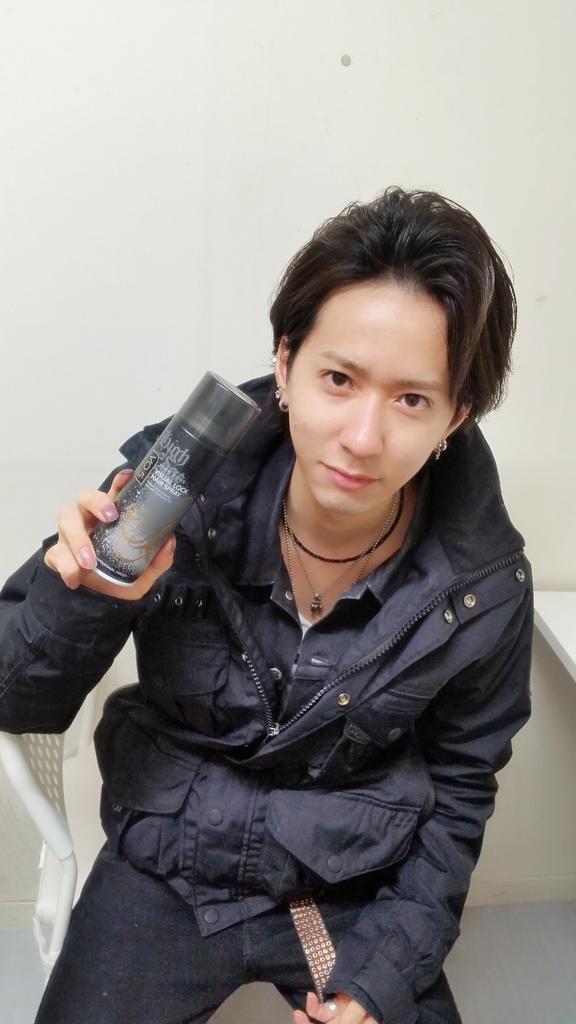 Akros 松本拓馬 拡散希望 この春 Vo5からメンズ向けの強力スタイリングシリーズ Vo5 High Edge がリリース メンナク企画で この Vo5 High Edge シリーズ4種類を使った新たな髪型提案しましたので ぜひ見て下さい Http T Co Dswtg0whyo