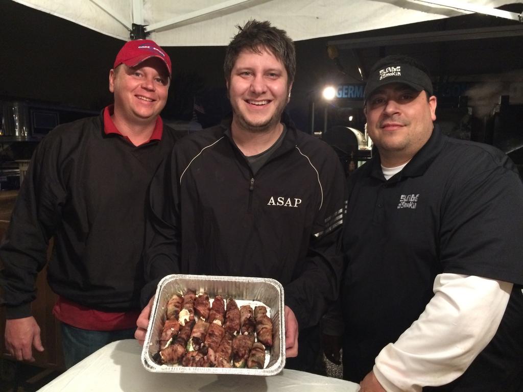 XtraordinaryBBQ's tweet photo. @APBBQ @code3spices 3 great cooks enjoying deer, duck and gator. #MBNI http://t.co/KKZHMjWU9H