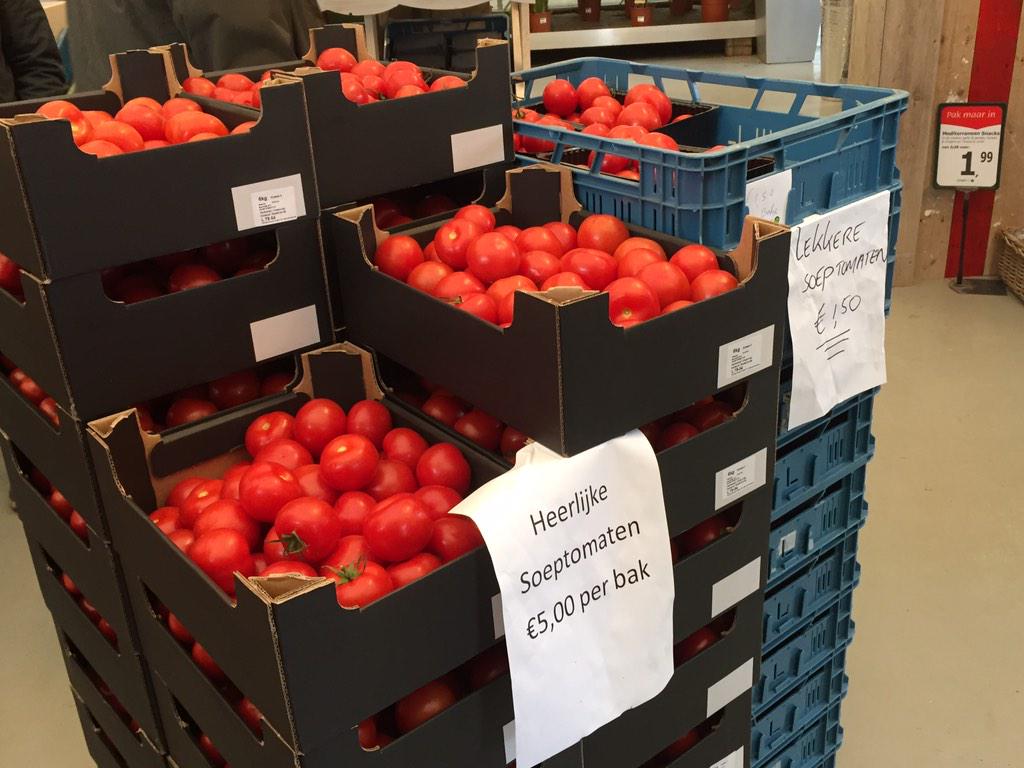 Groentengezond's tweet photo. Leuke nieuwe winkel van @Boeregoed bij @GroenRijk #verse groenten http://t.co/gfKA1KDAvG