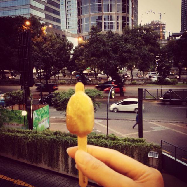 gogglepink's tweet photo. Nggak bohong, Mini Avocado @pokkonya uennaakkkk bangeettttt!!! Di FX Sudirman level F2 http://t.co/yfLdtAQdE7