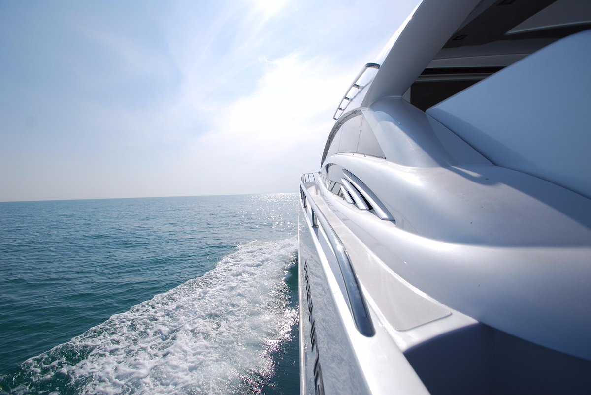 CmmYachtService's tweet photo. Sea Trial #Pershing72 @pershingyacht @CervasiMatteo http://t.co/T3STlcRJ5Z