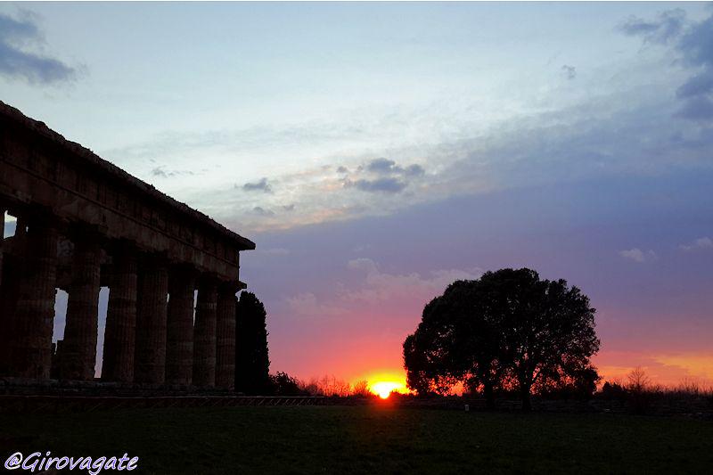 girovagate's tweet photo. #Paestum, un'emozione senza tempo, una meta imperdibile del #Cilento! http://t.co/Iz1rkwdEtg #CilentoInside http://t.co/RZfEa58BjL