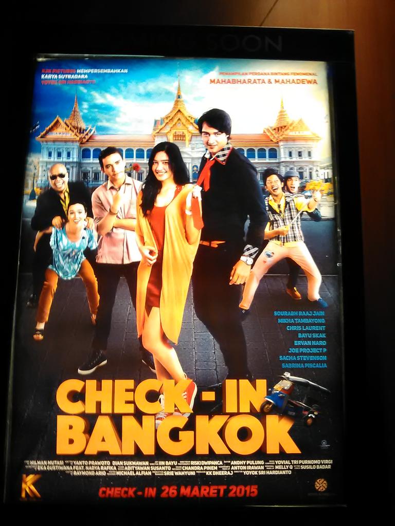 r_reyca's tweet photo. Coming soon film Chek-in Bangkok. Eneng kang @Moektito lho rek :v wajib nonton ki😁😄
26 Maret 2015 http://t.co/jquU4NCDM2
