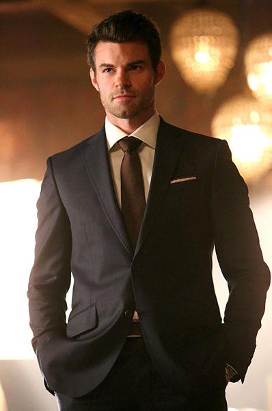 HAPPY BIRTHDAY to one of my favourite actors DANIEL GILLIES 