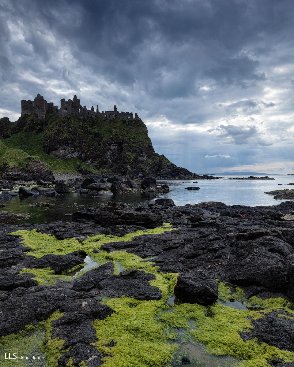 LightLandandSea's tweet photo. We're so excited! :-) RT @DiscoverIreland fab shot from @LightLandandSea, take their photo tours #FriFotos #Ireland http://t.co/IrwapisjUb