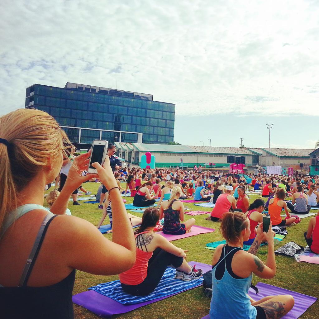 ameliabadri's tweet photo. Big thanks to @StavAndAbby @kayla_itsines #Brisbane #awesome #hit105bootcamp :) #fitspo #DJsingle ? #metoo #lol :) ♥ http://t.co/vmh9yvpcnQ