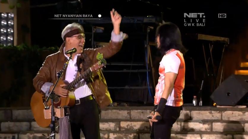 Serdadu sprti peluru
Tekan picu mlesat tak ragu
Serdadu sprti belati
Tak dirawat tumpul &amp; berkarat #NET_NyanyianRaya